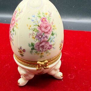 6 Porcelain Egg Trinket Boxes